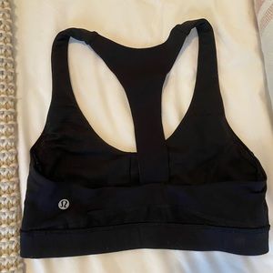 Black lululemon sports bra